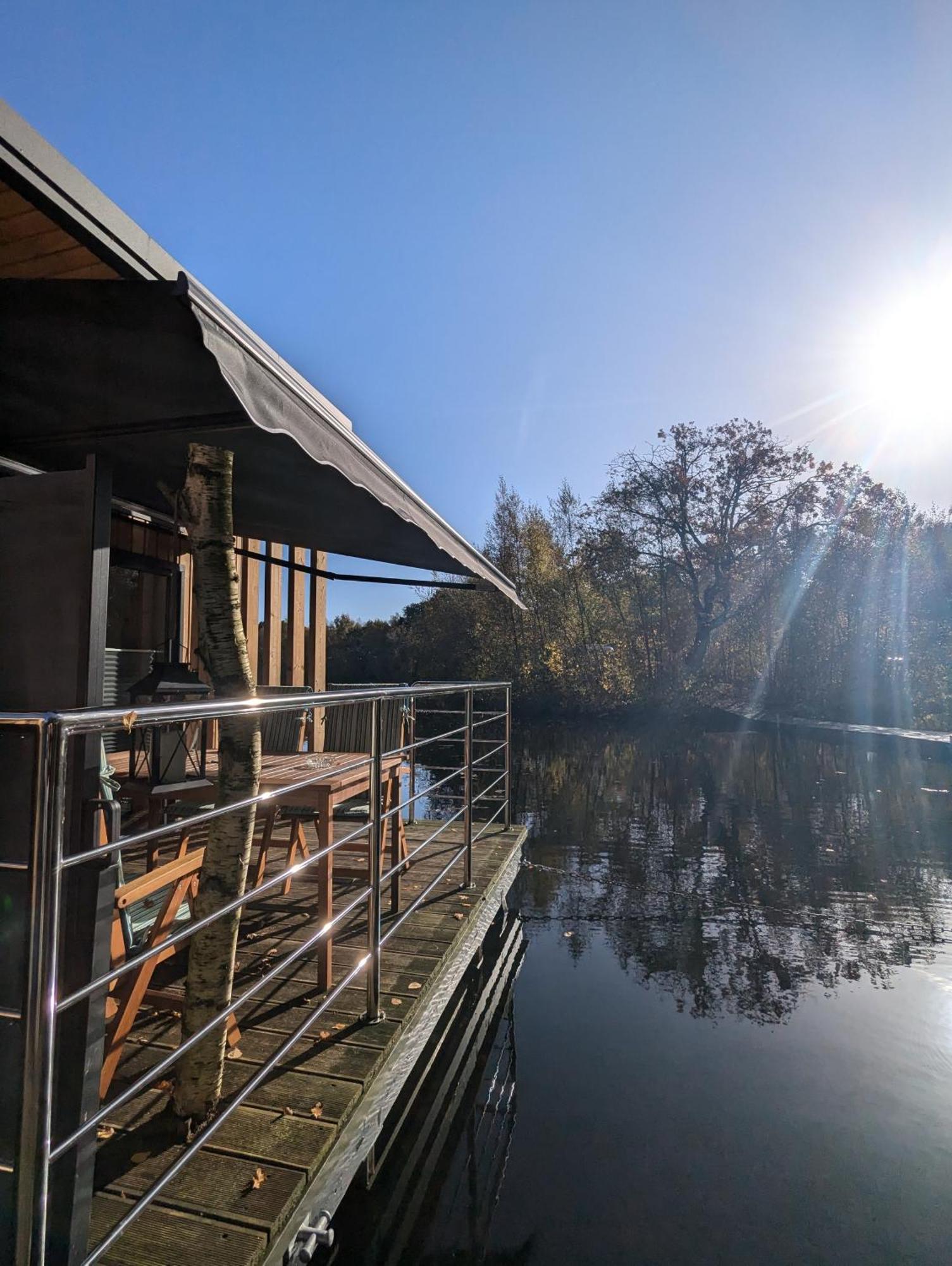 Hausboot Lena Hotel Papenburg Bagian luar foto